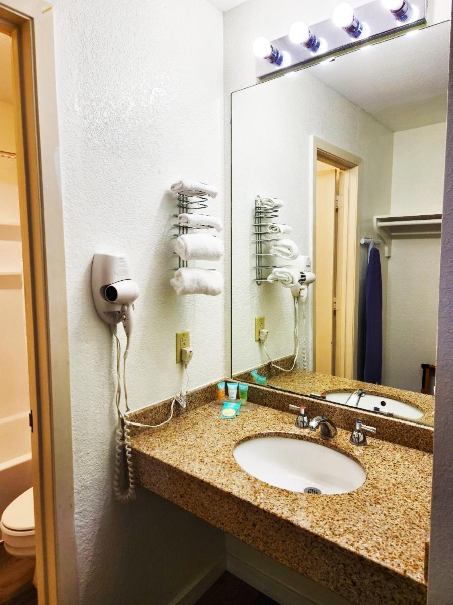 Inn At The Waterpark Galveston Exterior photo