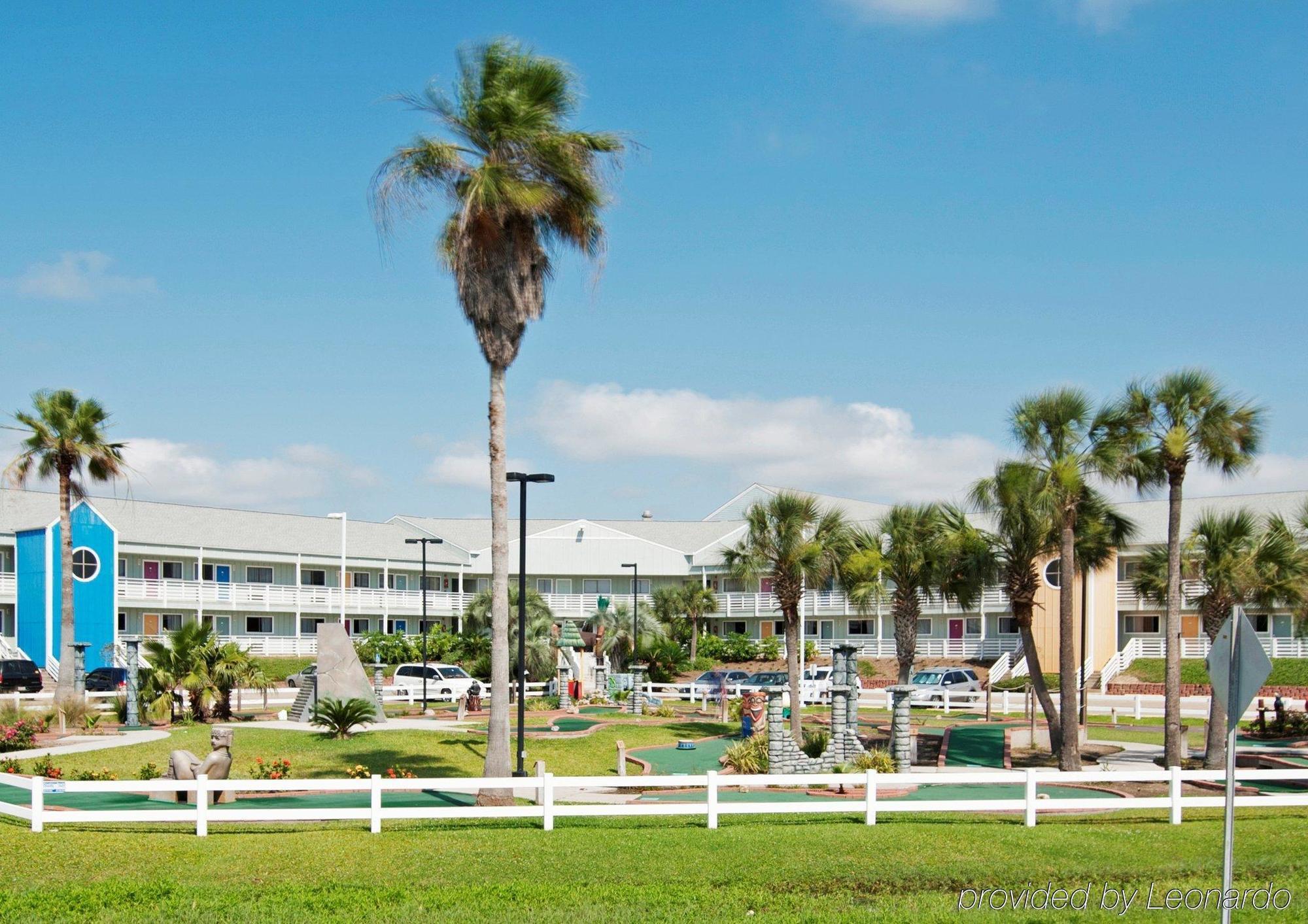 Inn At The Waterpark Galveston Exterior photo
