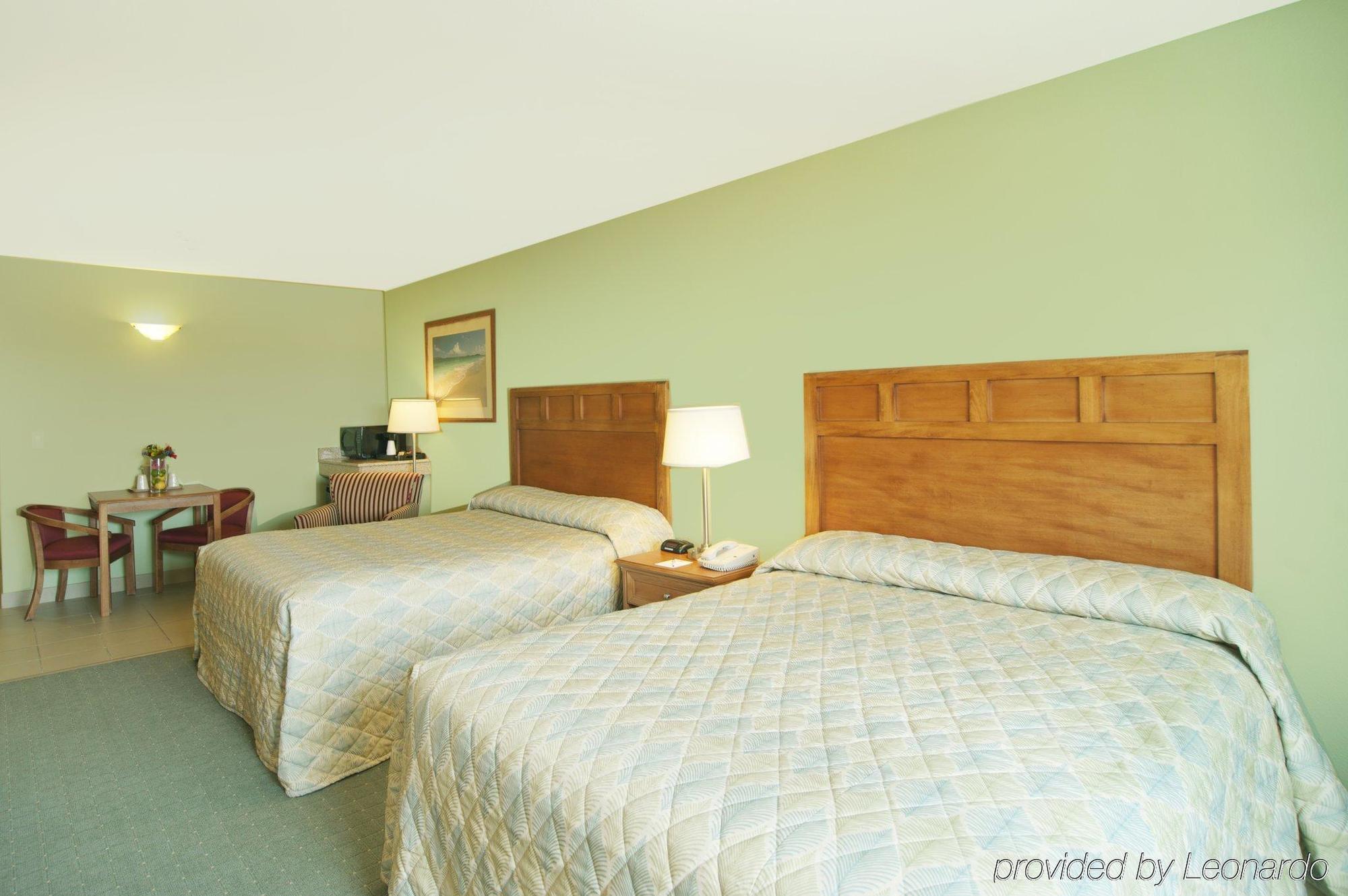 Inn At The Waterpark Galveston Room photo