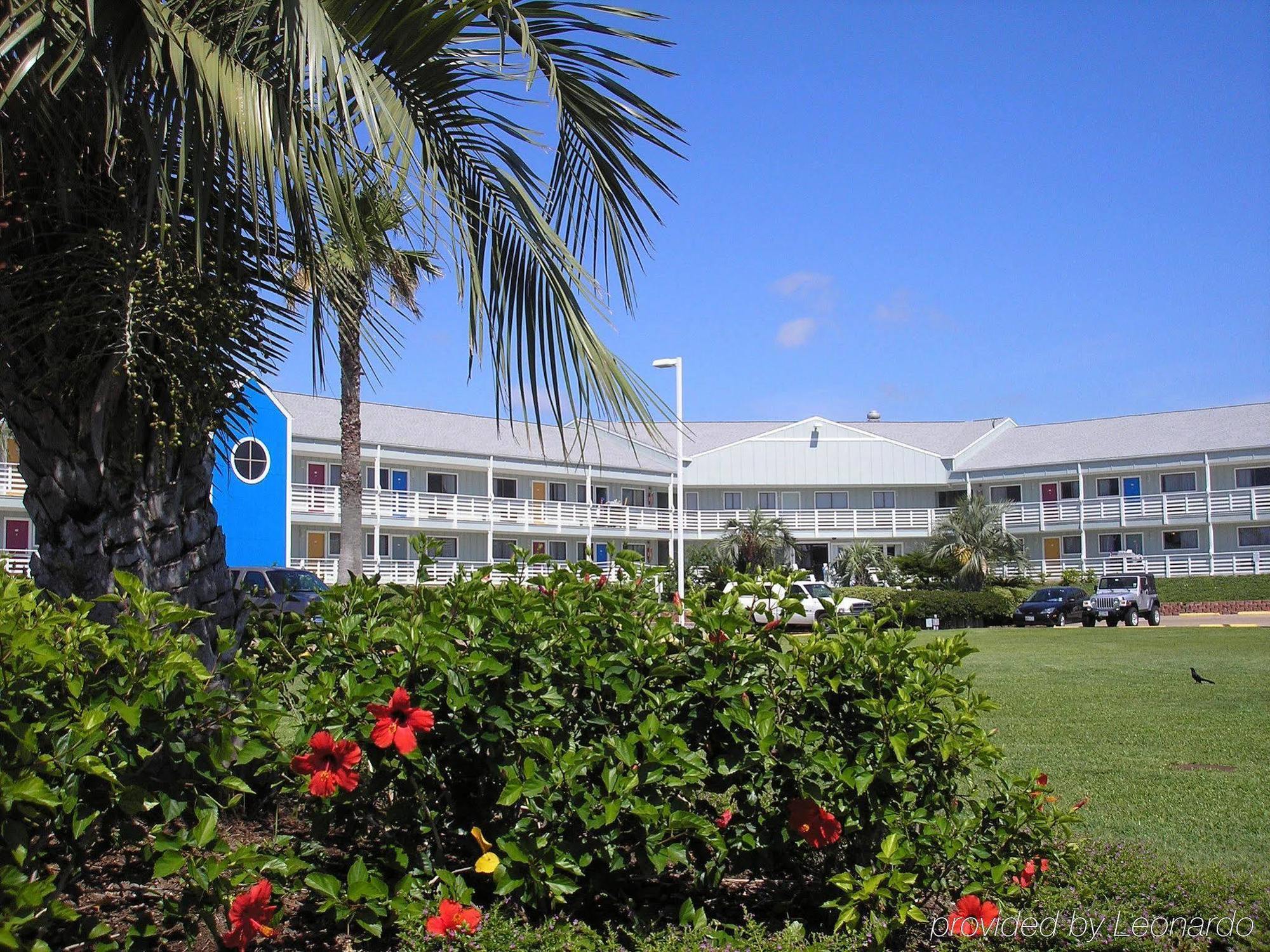 Inn At The Waterpark Galveston Exterior photo